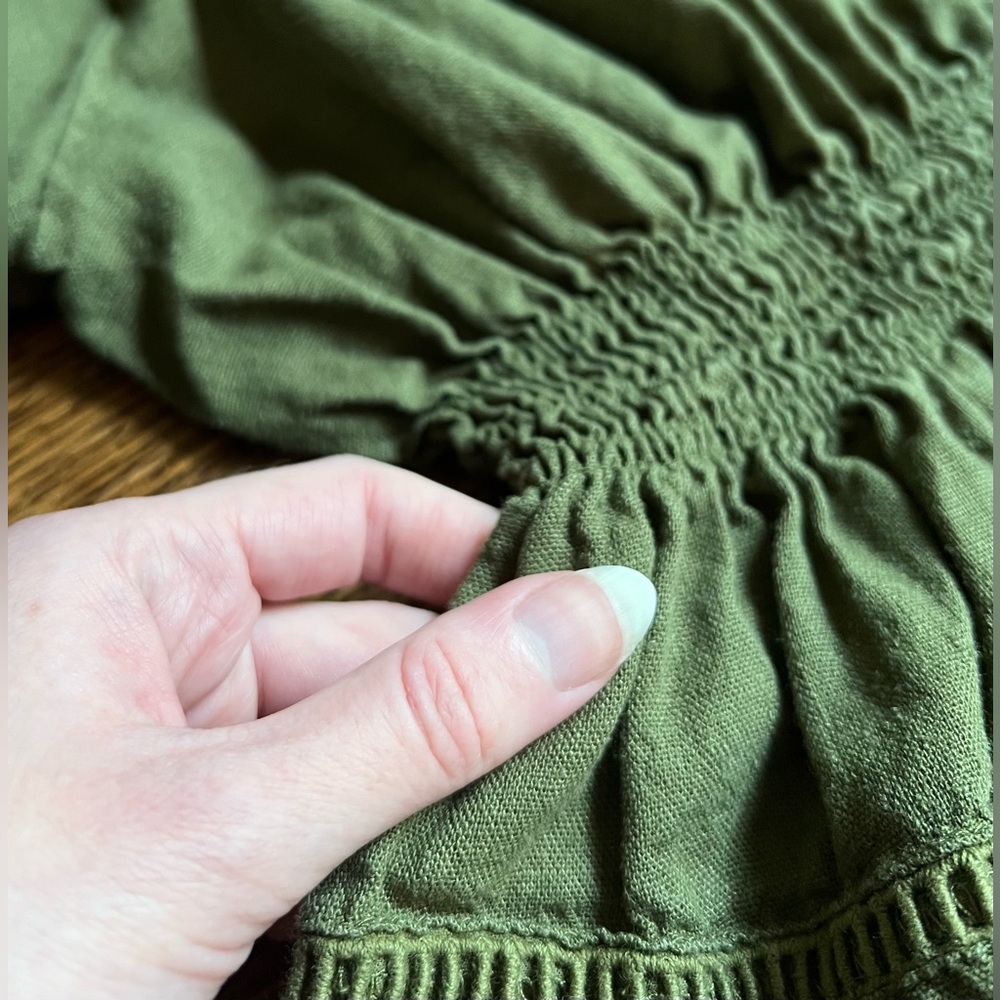 Olive Linen Milkmaid Top, Peasant Style Top with Puff Sleeves, Rustic Tavern - Picture 5 of 7